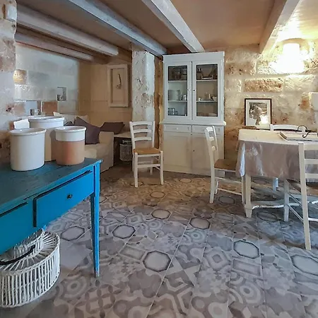2 Bedroom Lovely In