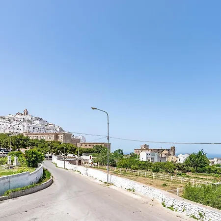 2 Bedroom Lovely In Holiday home